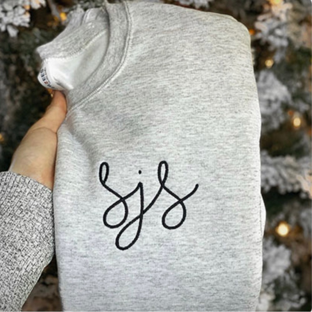 🆕 INITIAL SWEATSHIRT Embroidery - Picture 3 of 6